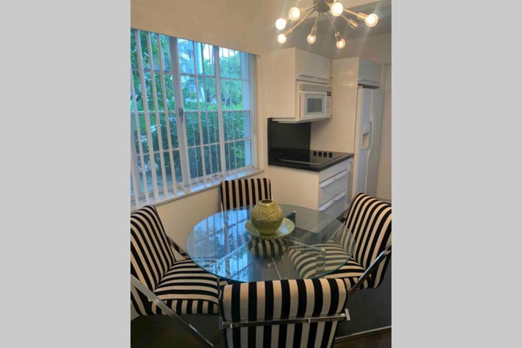 Lincoln Rd-Miami Beach Charming Vacation Studio And 2 Bedroom Apartments ภายนอก รูปภาพ